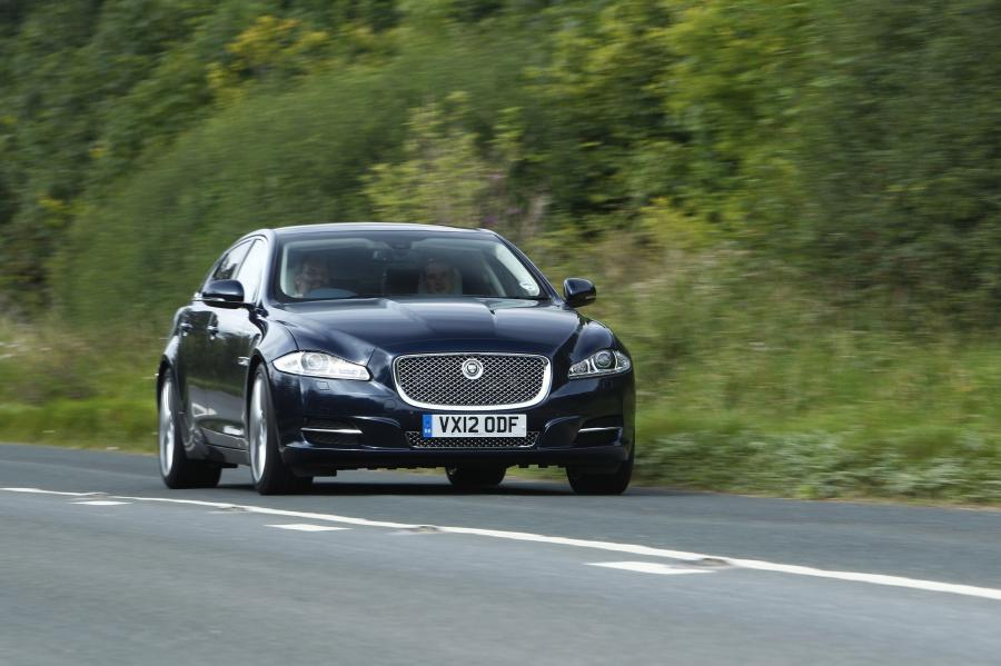  Jaguar XJ 2012 года  (UK) (фото 65 из 121)